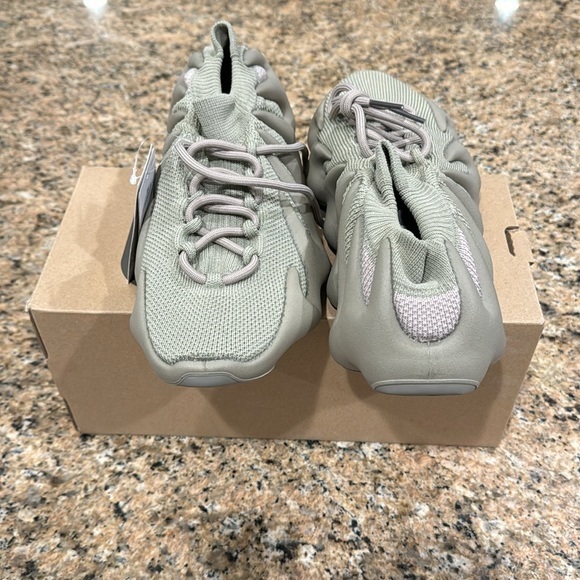 NEW IN BOX Yeezy 450 Stone Flax 8.5 - Picture 3 of 9